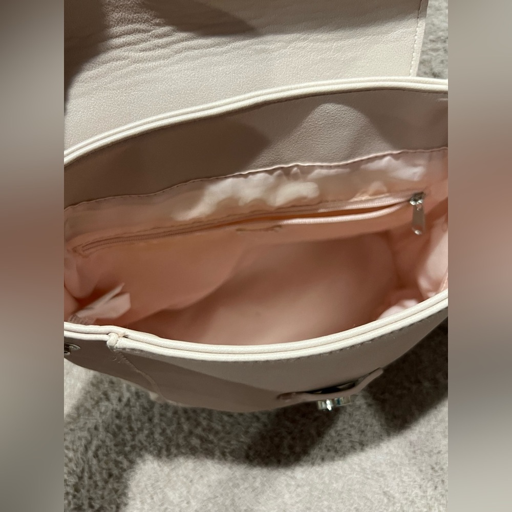 Pale Pink Backpack! - Picture 3 of 4